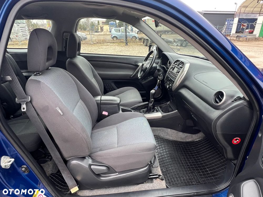 Toyota RAV4 4x4 Edition - 18