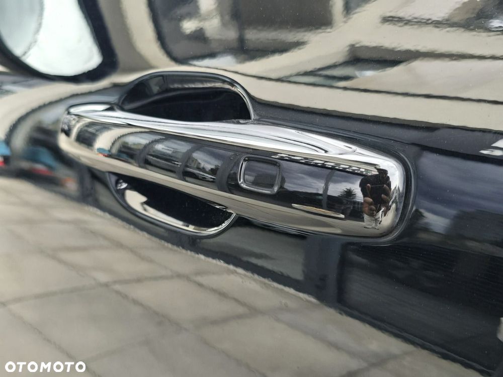 Volvo XC 60 T8 Plug-In Hybrid AWD Plus Bright - 27