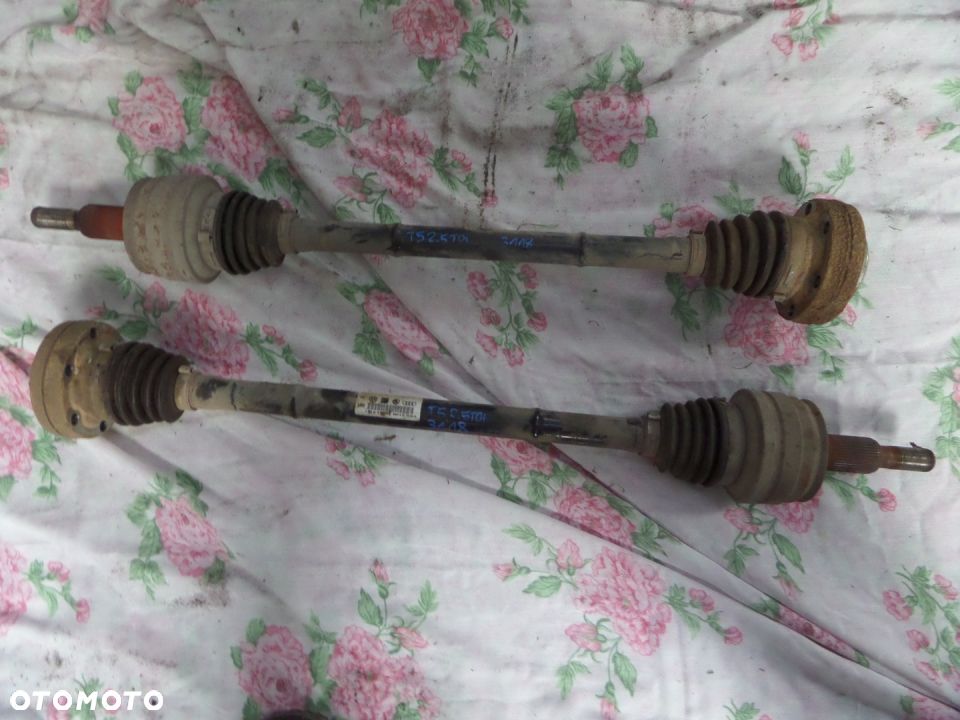 3118 PÓŁOŚ TYŁ VW TRANSPORTER T5 2.5 TDI 4X4 - 1