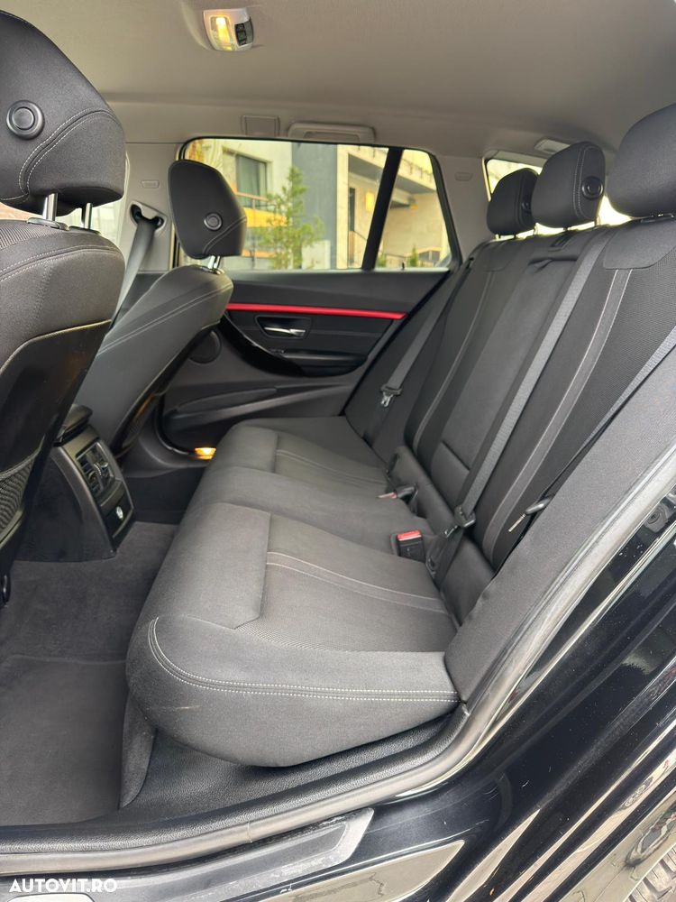 BMW Seria 3 318d Aut. Sport Line - 17