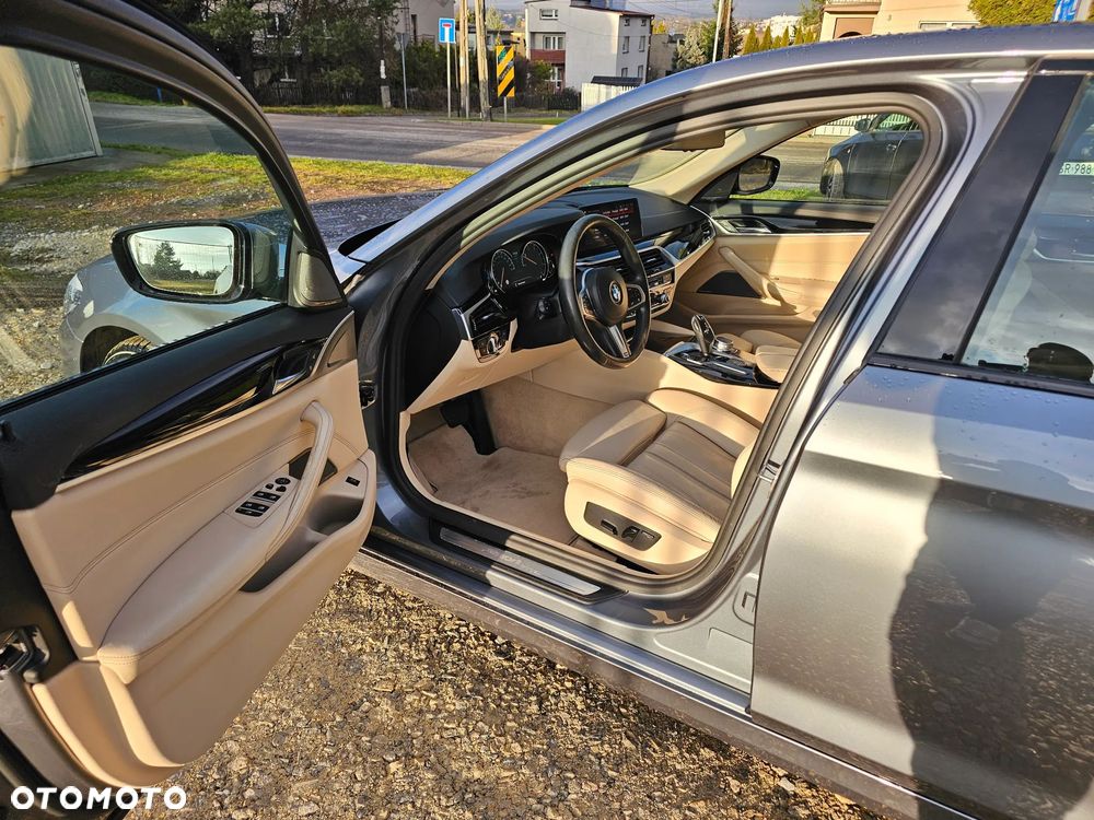 BMW Seria 5 520d xDrive Sport Line sport - 7