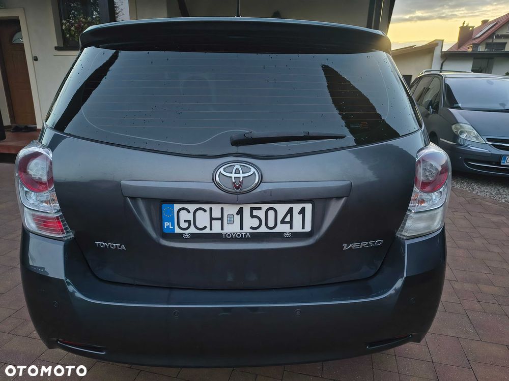 Toyota Verso 2010 photo 4