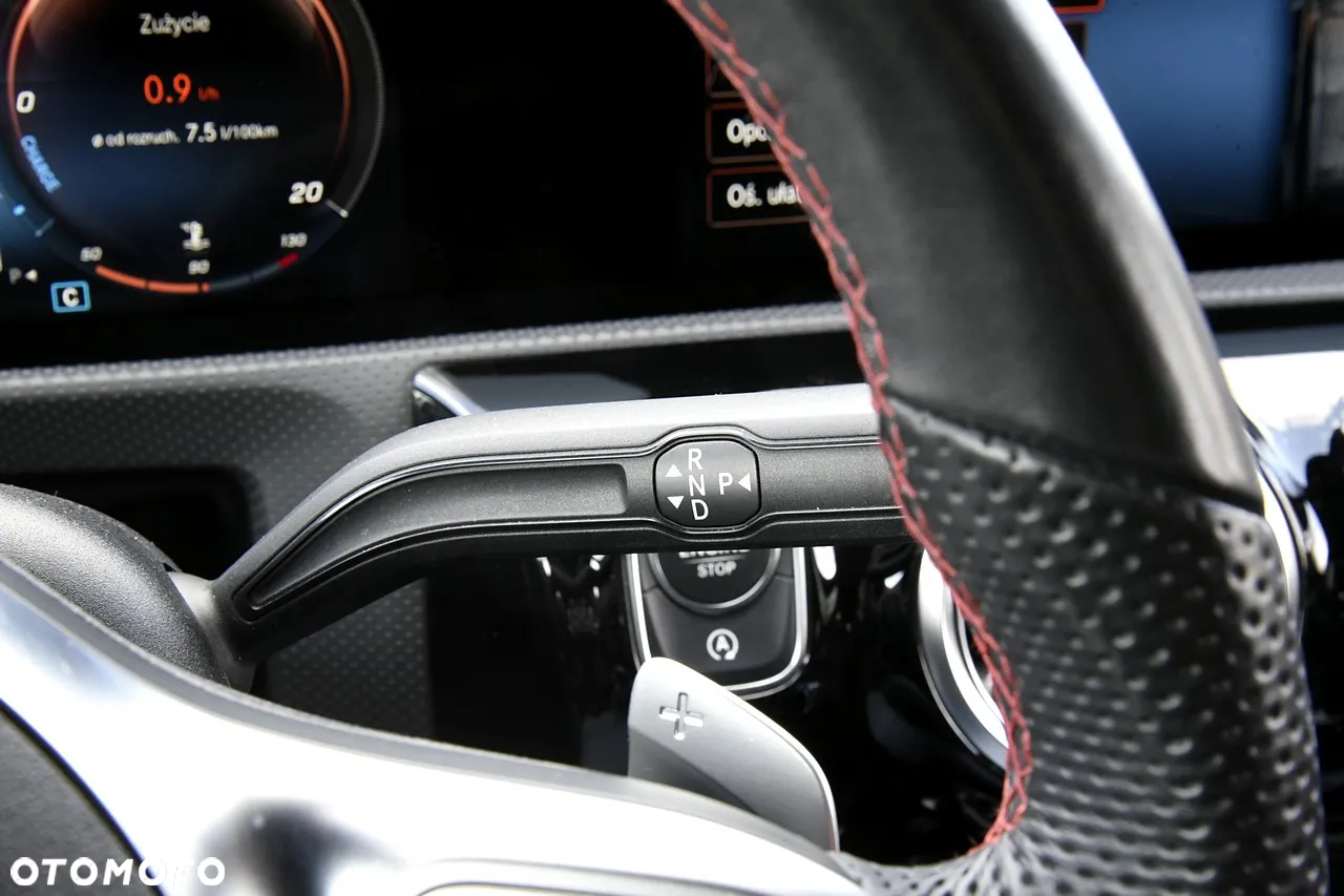 Mercedes-Benz CLA 200 AMG Line 7G-DCT - 24