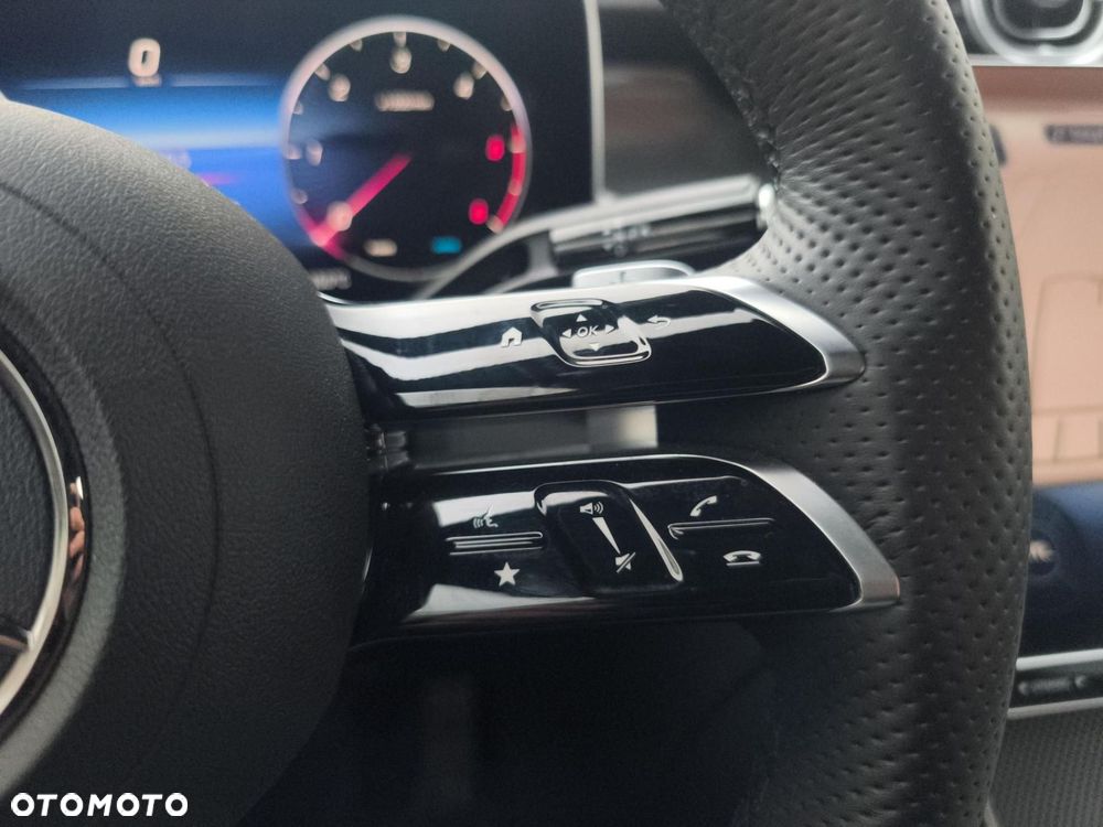 Mercedes-Benz GLC - 16