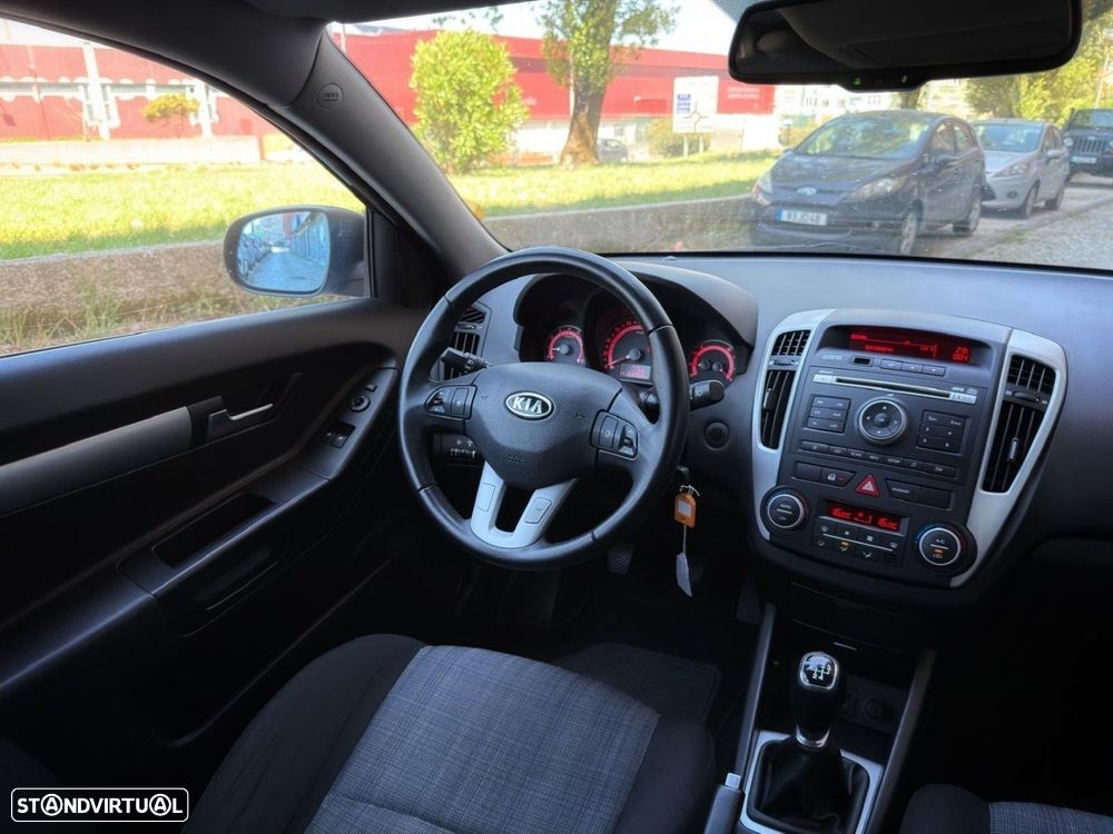 Kia Ceed S Coupé 1.4 CVVT EX ISG - 18
