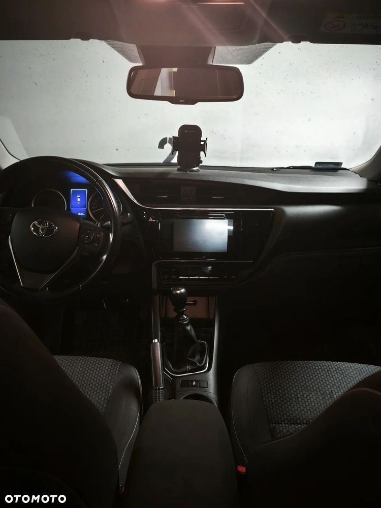 Toyota Corolla 1.6 Comfort - 20