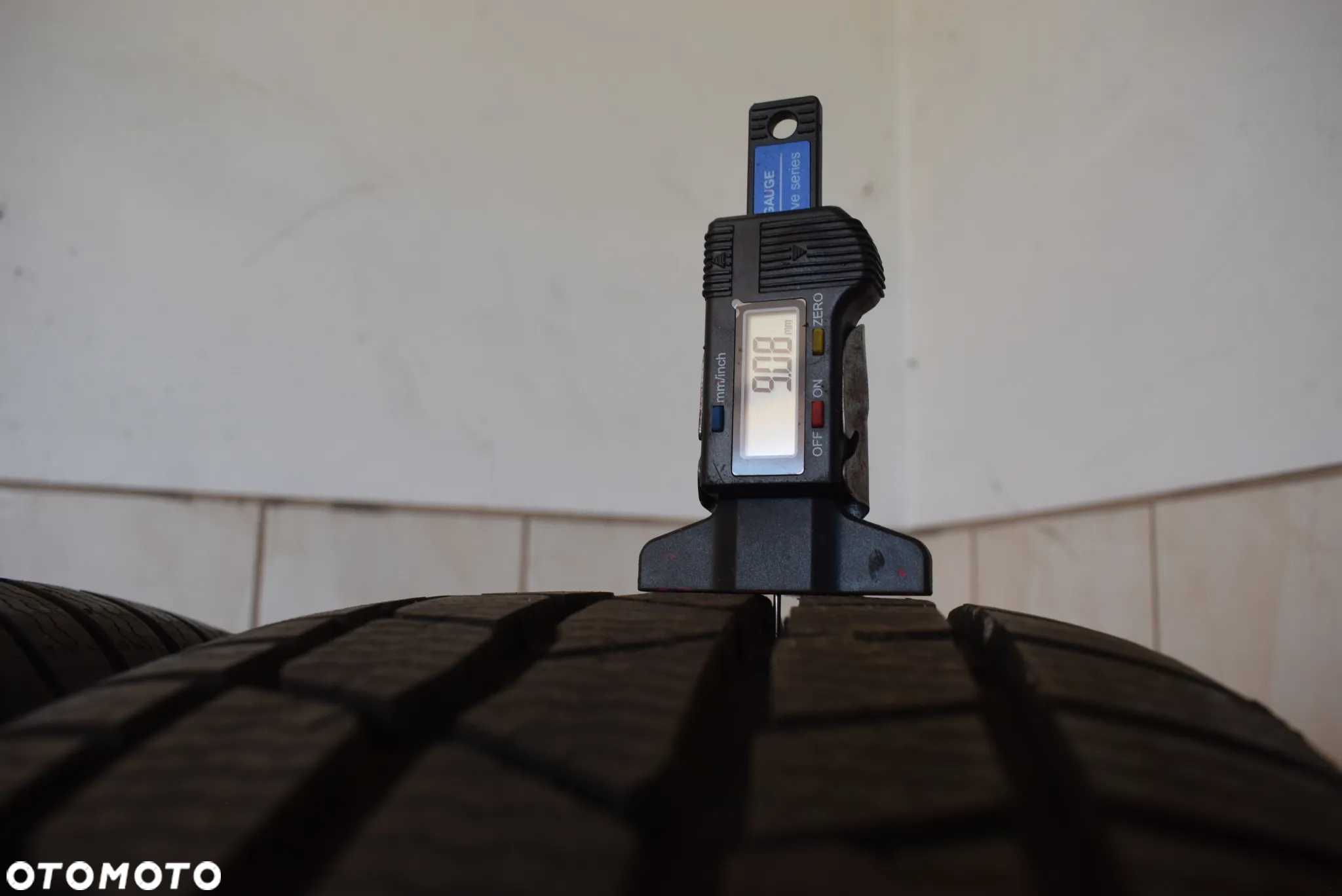 R16 225/60 Continental ContiWinterContact TS830P 9mm Cena za komplet - 5