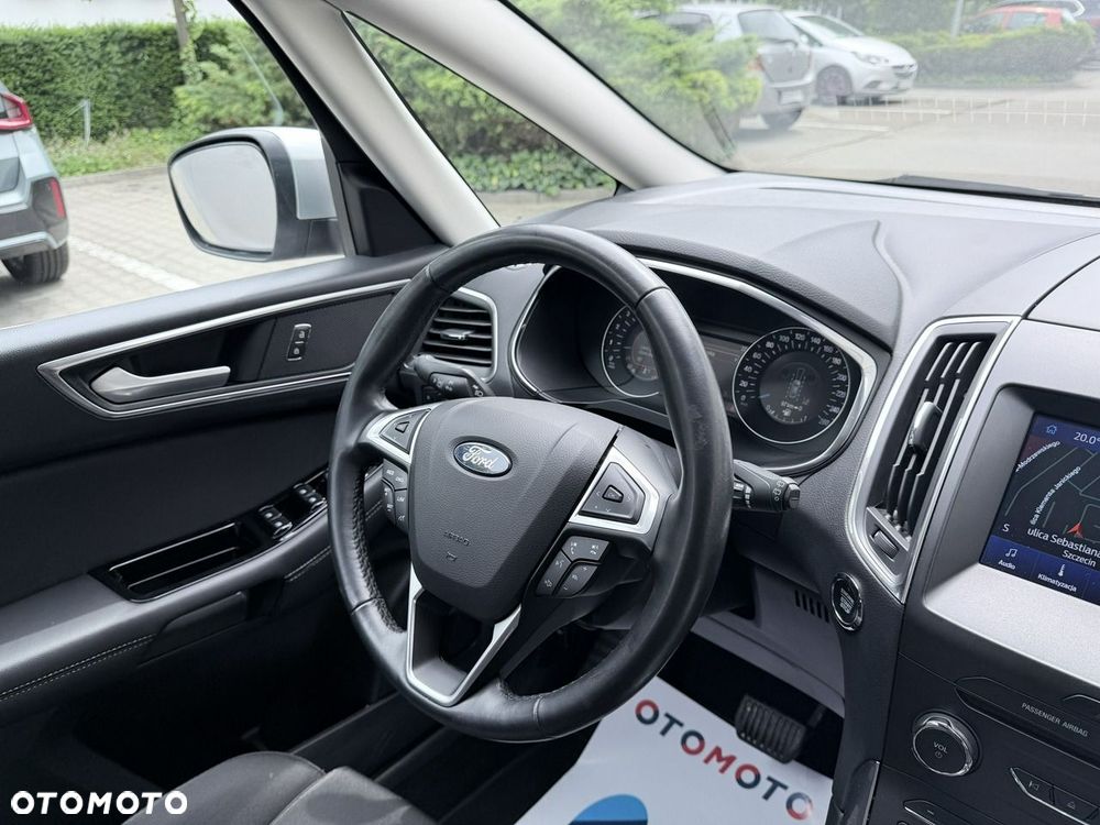 Ford S-Max - 30