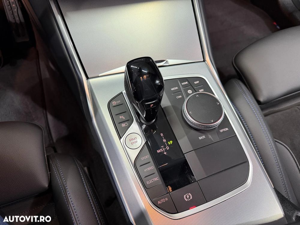 BMW Seria 3 330e Aut. M Sport - 10