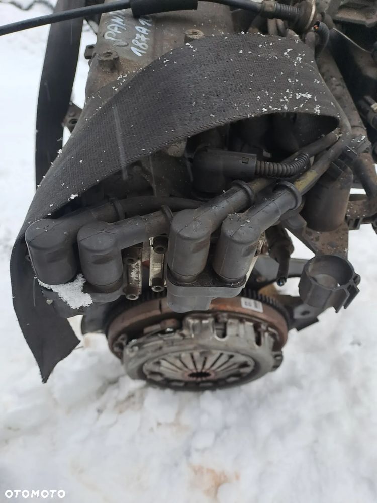 Fiat Panda 1.1 54KM silnik kompletny kod 187A1000 z korkiem oleju wkręcanym - 3