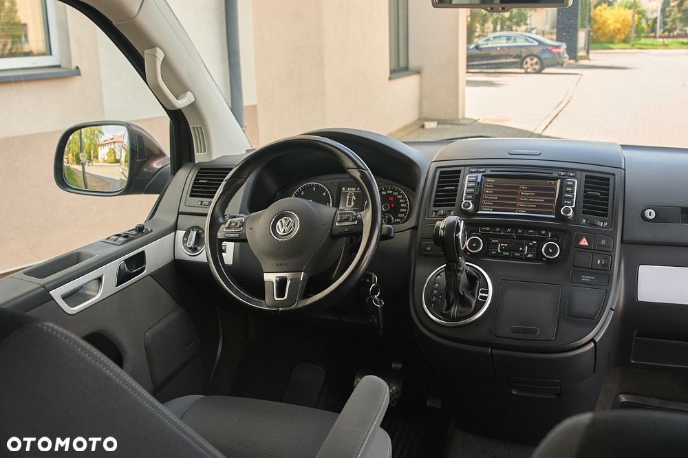 Volkswagen Multivan - 36