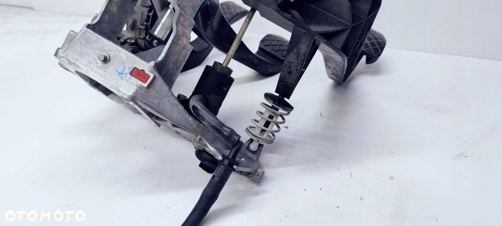 PEDAŁY KOMPLET MANUAL AUDI A4 B6 B7 8E1721117A - 5