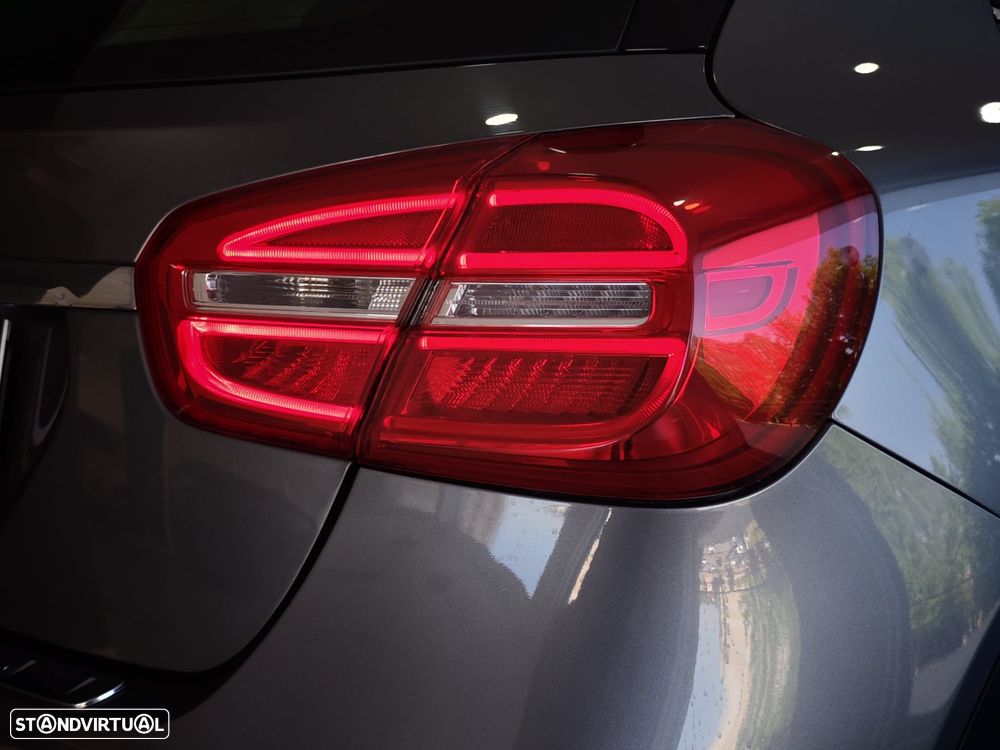 Mercedes-Benz GLA 200 (CDI) d 7G-DCT Urban - 16