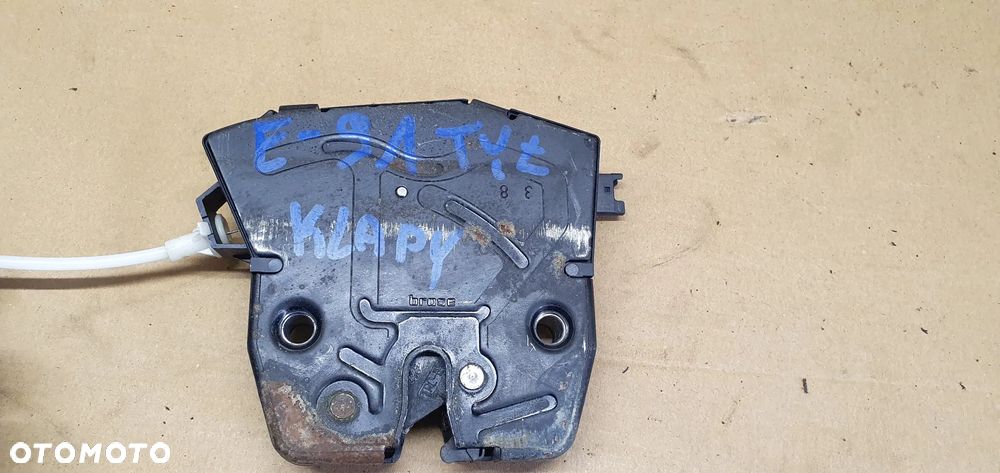 Zamek klapy bagażnika BMW 3 E90 7119049 - 3