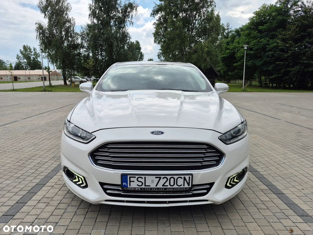Ford Fusion - 34