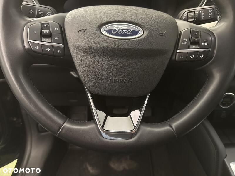 Ford Kuga - 13