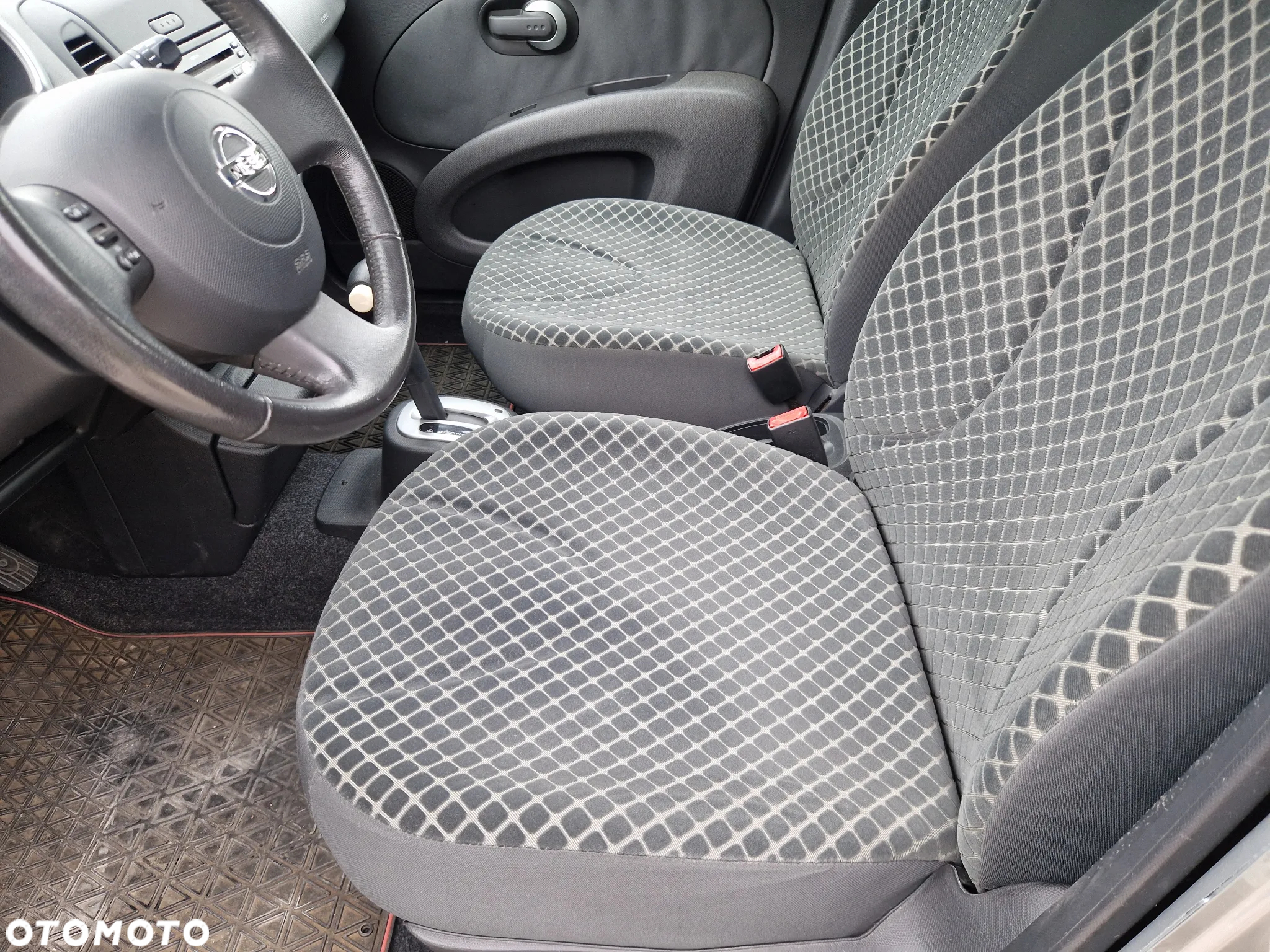 Nissan Micra - 27