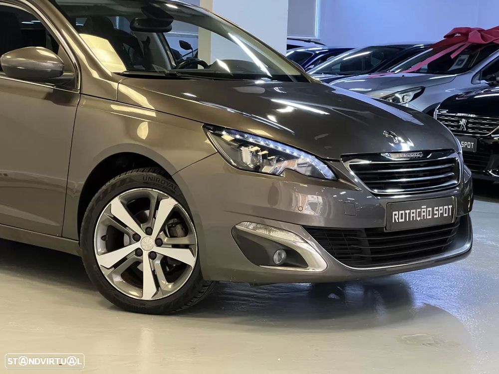 Peugeot 308 SW 1.2 PureTech Allure EAT8 - 27