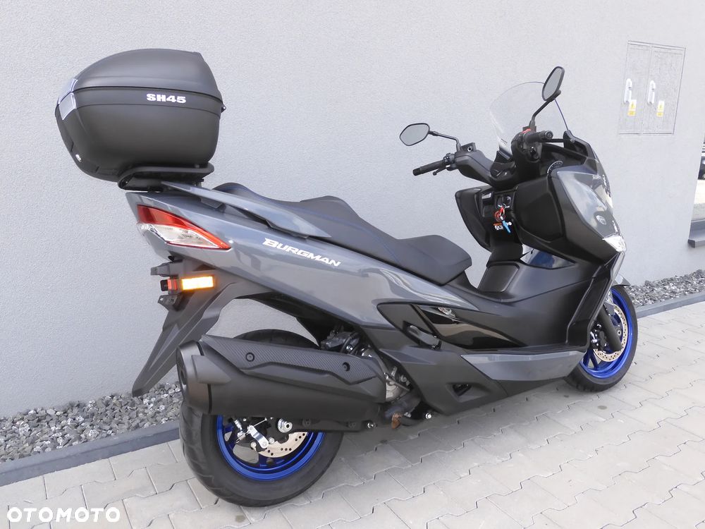 Suzuki Burgman - 8