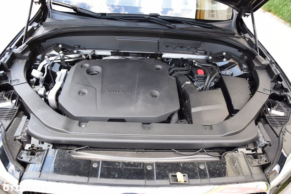 Volvo XC 60 B4 D AWD Geartronic Inscription - 38