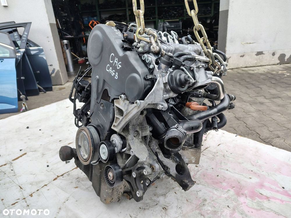 SILNIK KOMPLETNY CAG/CAGB KOLEKTOR SSĄCY ALUMINIOWY AUDI A4 B8 2.0 TDI 102 - 9