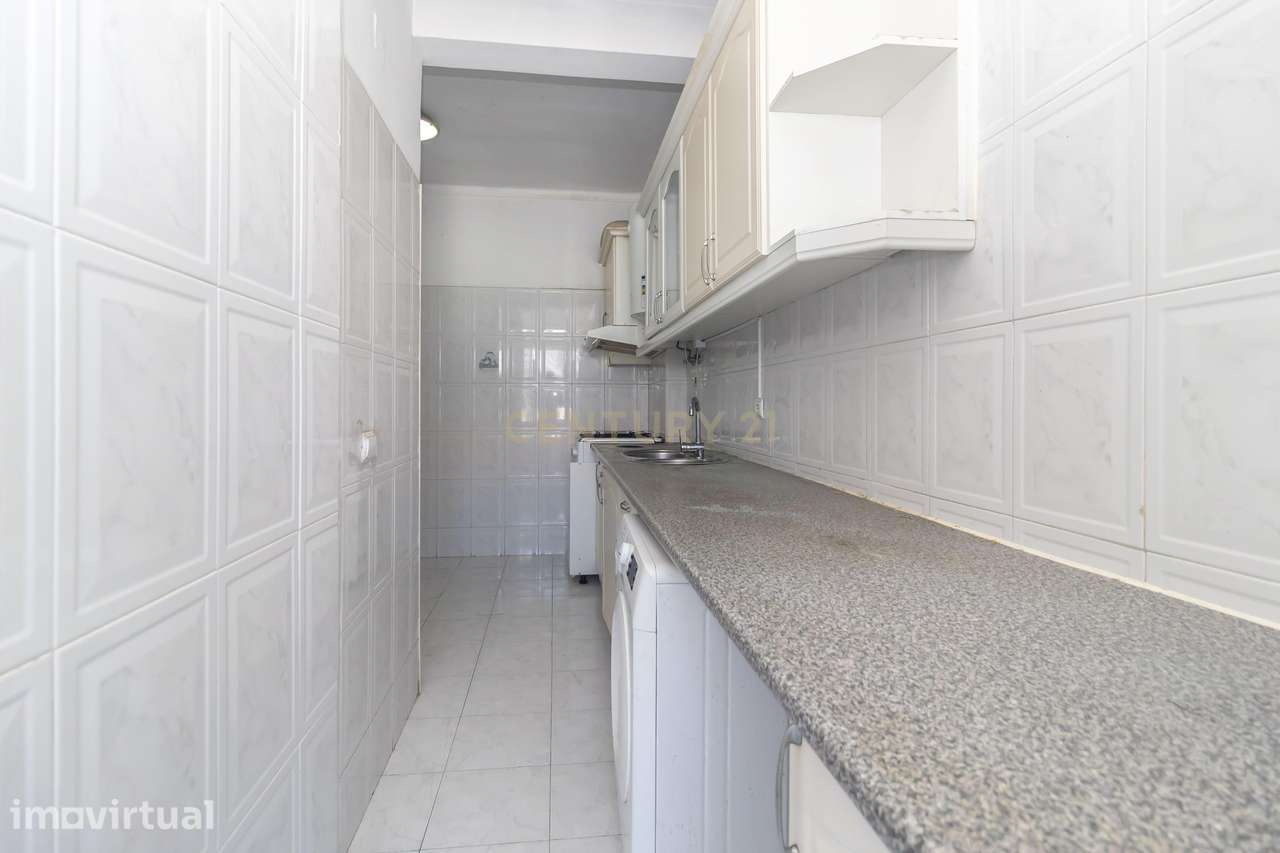 Apartamento de 4 assoalhadas na Amora - Grande imagem: 5/24