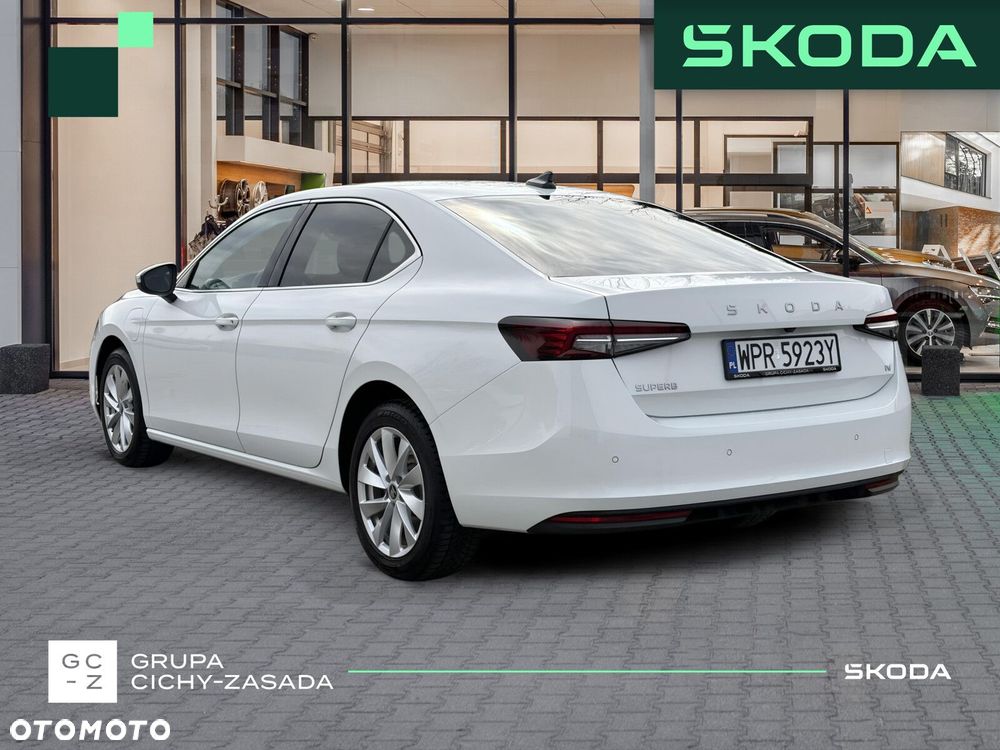 Skoda Superb 1.5 TSI Plug-in Hybrid Edition 130 DSG - 4