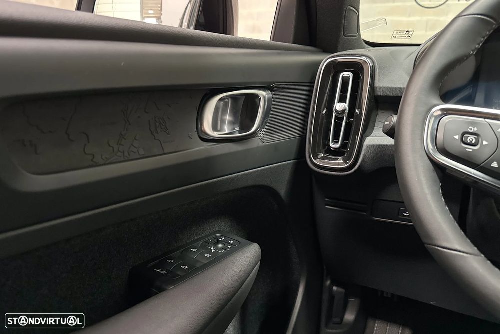 Volvo XC 40 Recharge 69 kWh Single Motor Core - 48