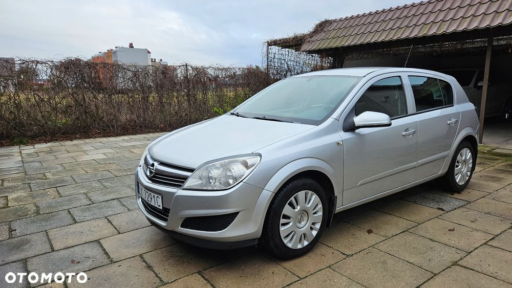 Opel Astra 1.7 CDTI - 22