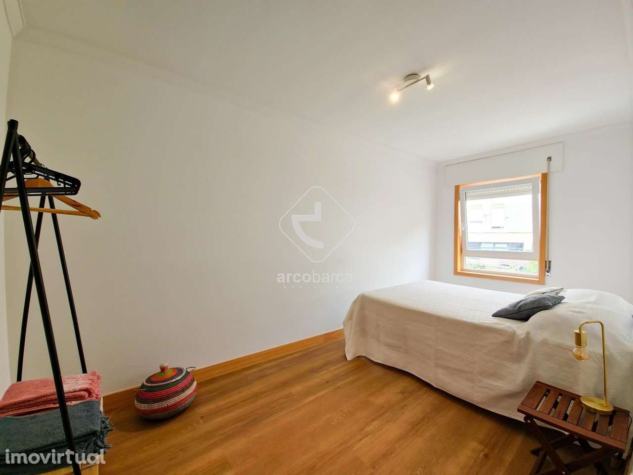 Apartamento T3 Renovado, Mobilado e Equipado – Arcos de Valdevez - Grande imagem: 3/13