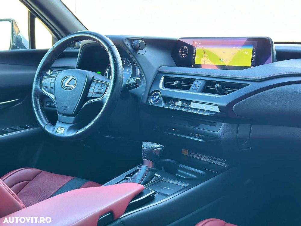 Lexus UX 250h F SPORT - 22
