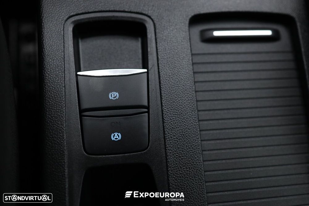 Ford Focus SW 1.0 EcoBoost Hybrid Aut. ST-LINE - 24