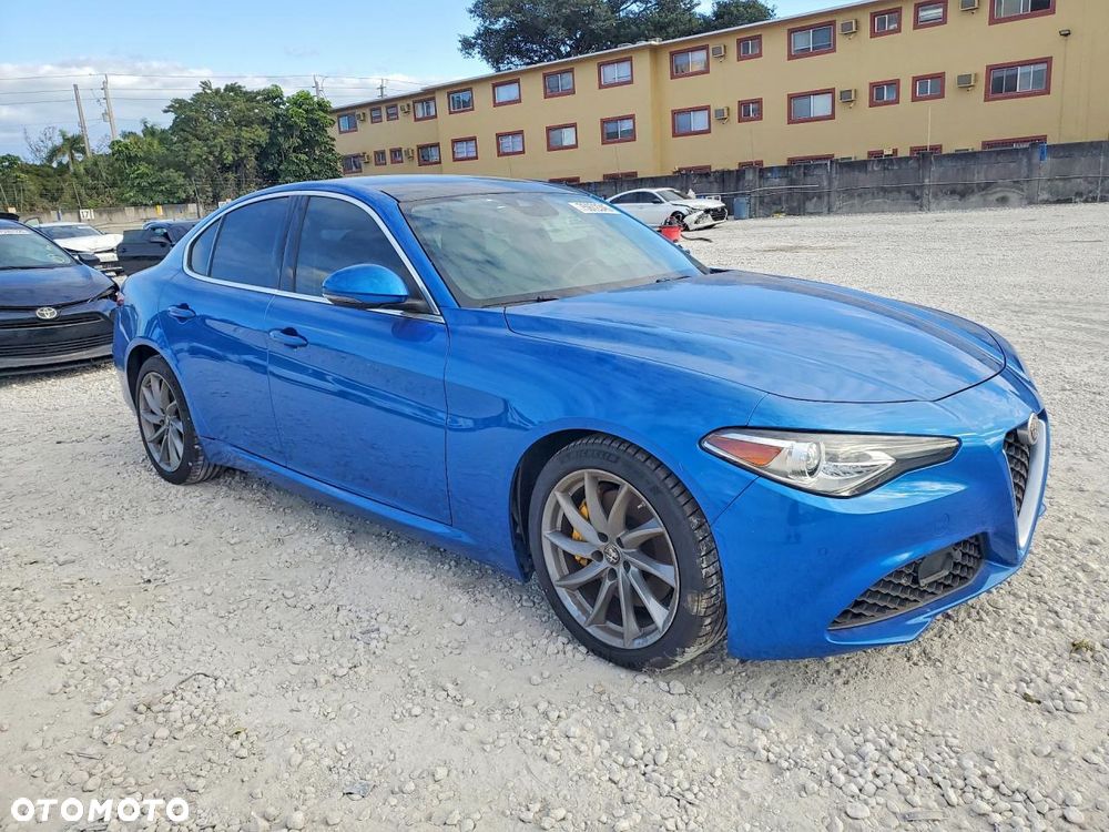 Alfa Romeo Giulia 2.0 Turbo TI Q4 - 4