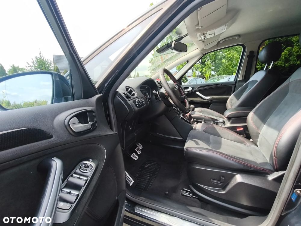 Ford S-Max 2.2 TDCi Titanium - 28