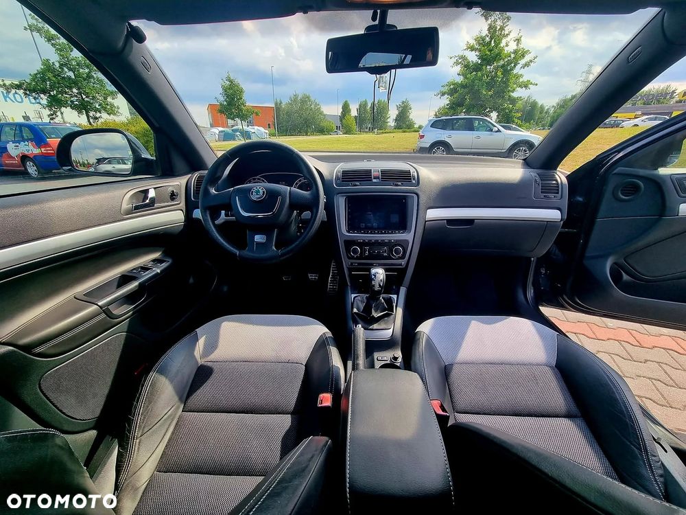 Skoda Octavia 2.0 TDI RS - 22