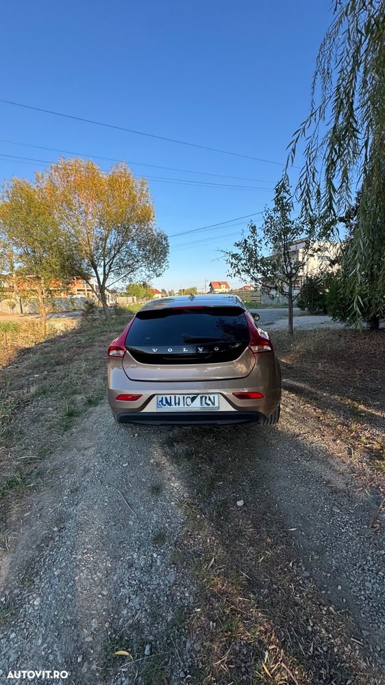 Volvo V40 - 11