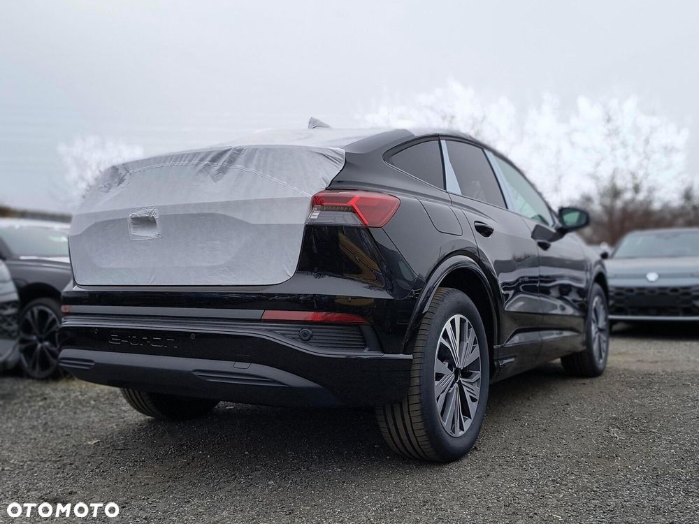 Audi Q4 Sportback e-tron - 4