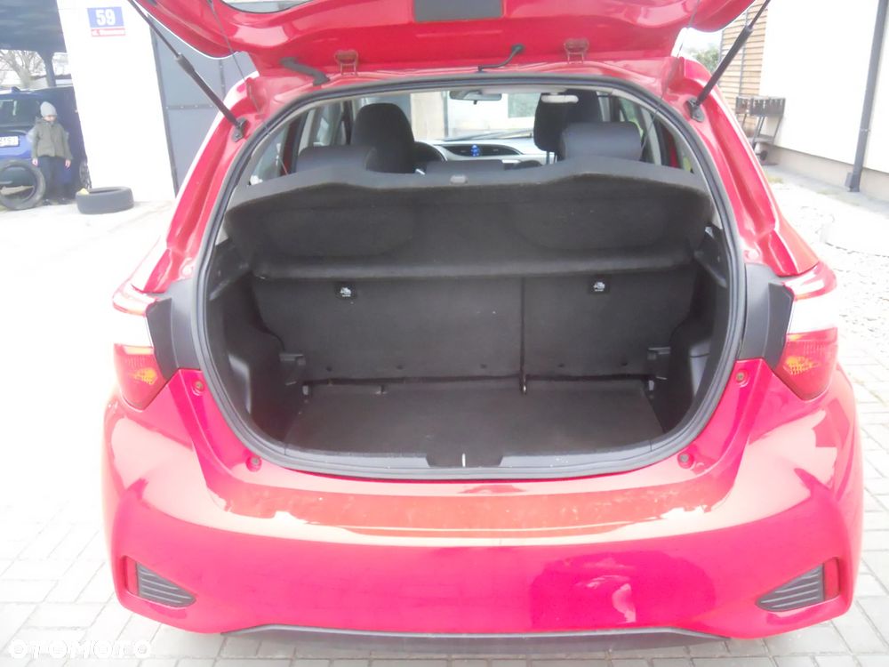 Toyota Yaris 1.0 Premium - 11