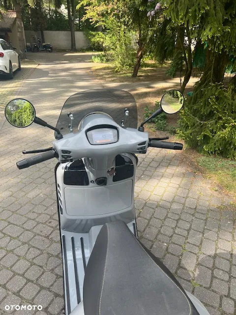 Vespa GTS - 3