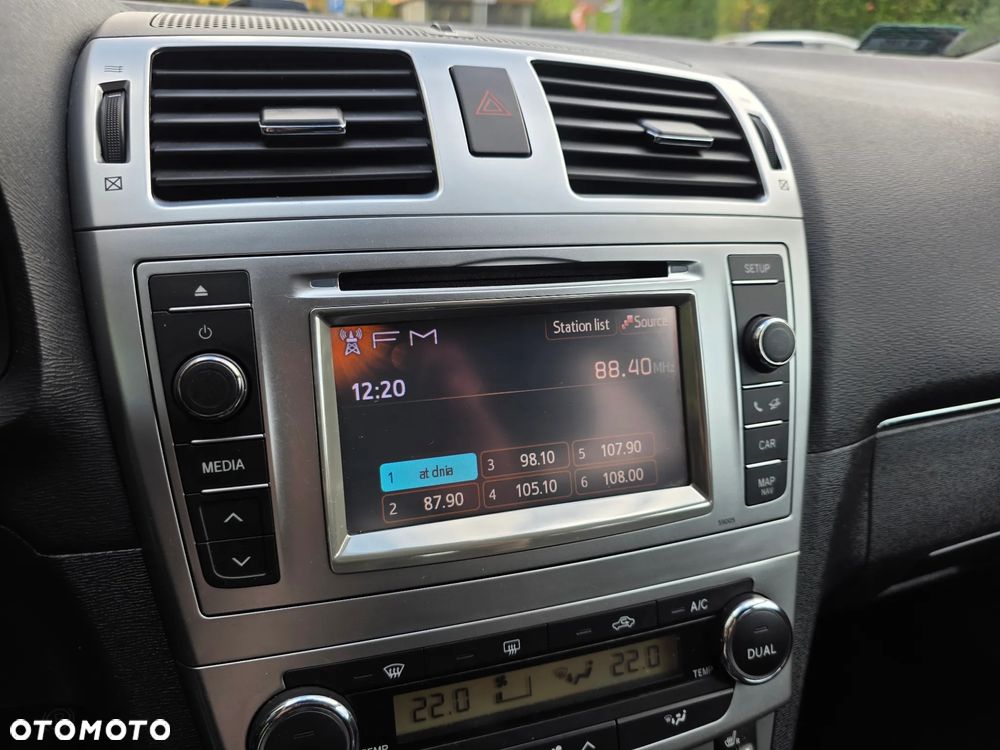 Toyota Avensis Combi 1.8 Executive - 34