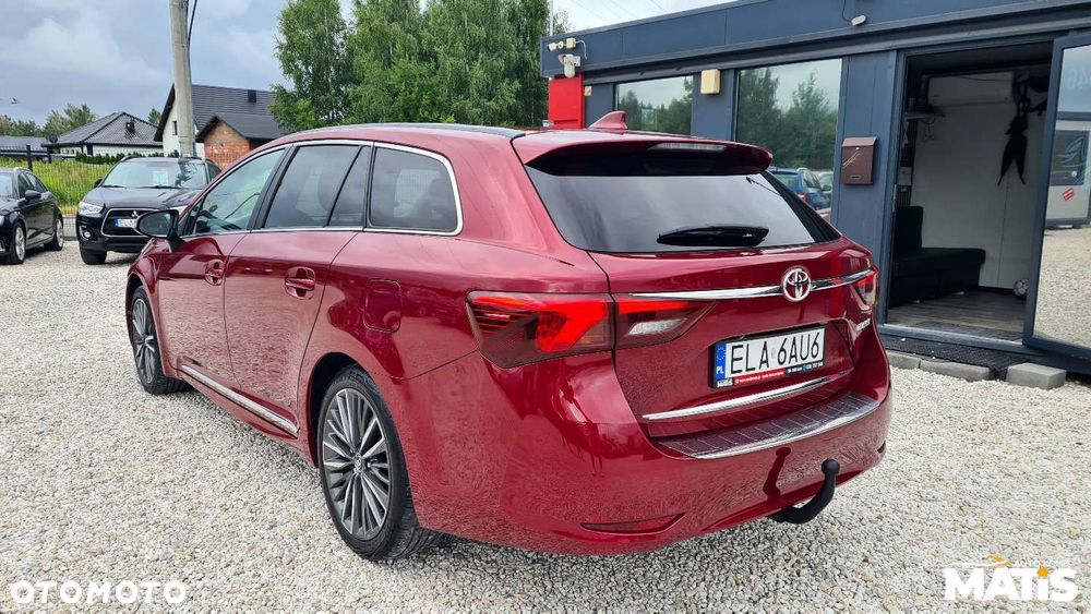 Toyota Avensis - 2