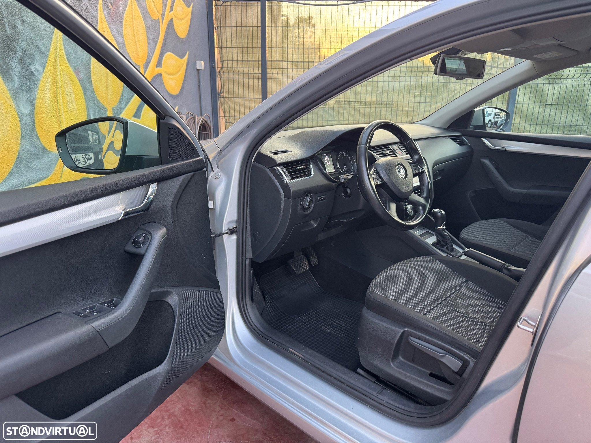 Skoda Octavia Break 1.6 TDi Ambiente DSG - 5