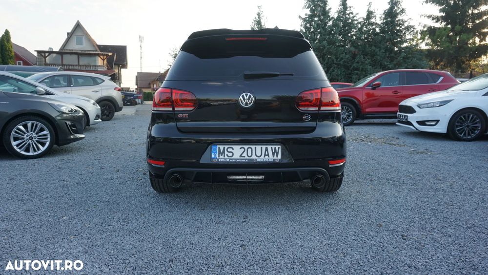 Volkswagen Golf 2.0 GTI - 5