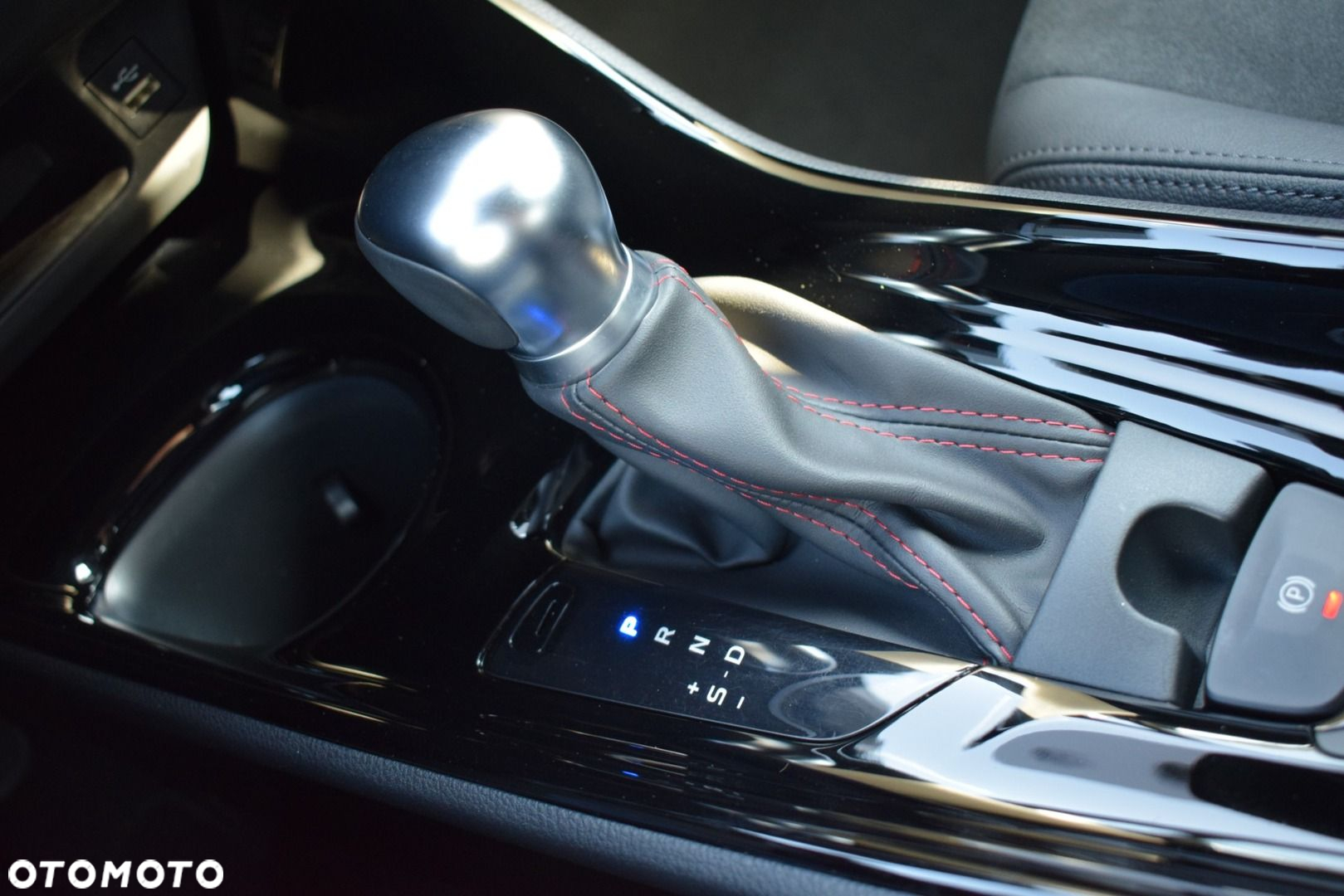 Toyota C-HR - 18