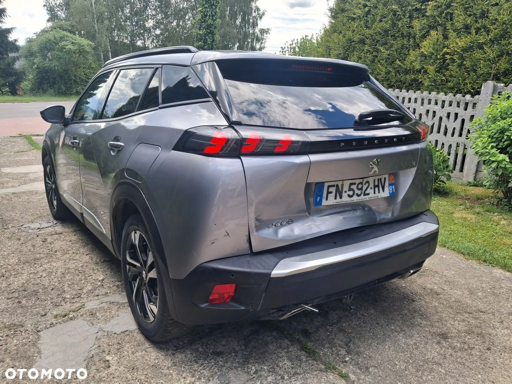 Peugeot 2008 PureTech 130 Allure - 4