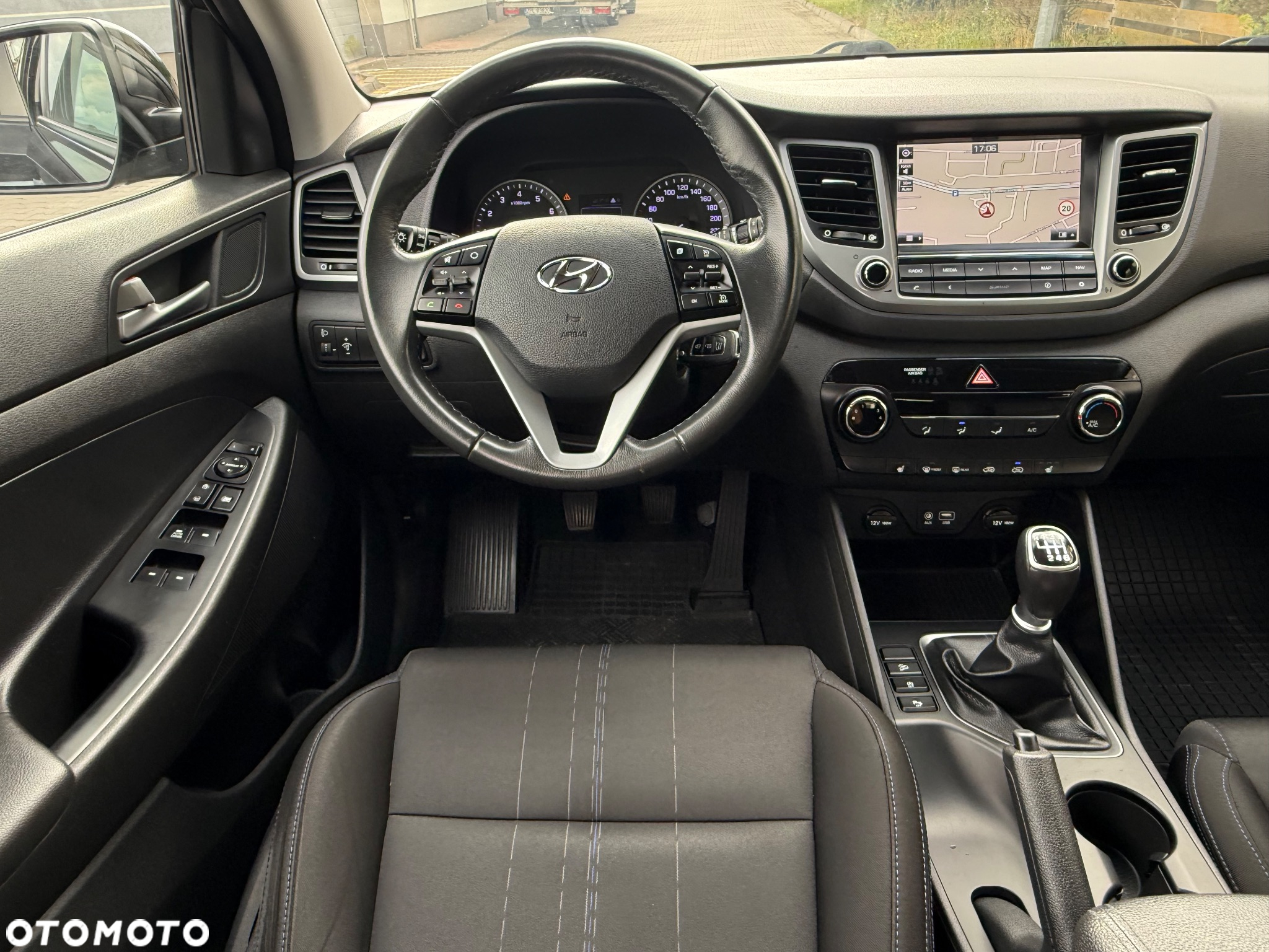 Hyundai Tucson blue 1.6 GDi 2WD Passion - 24