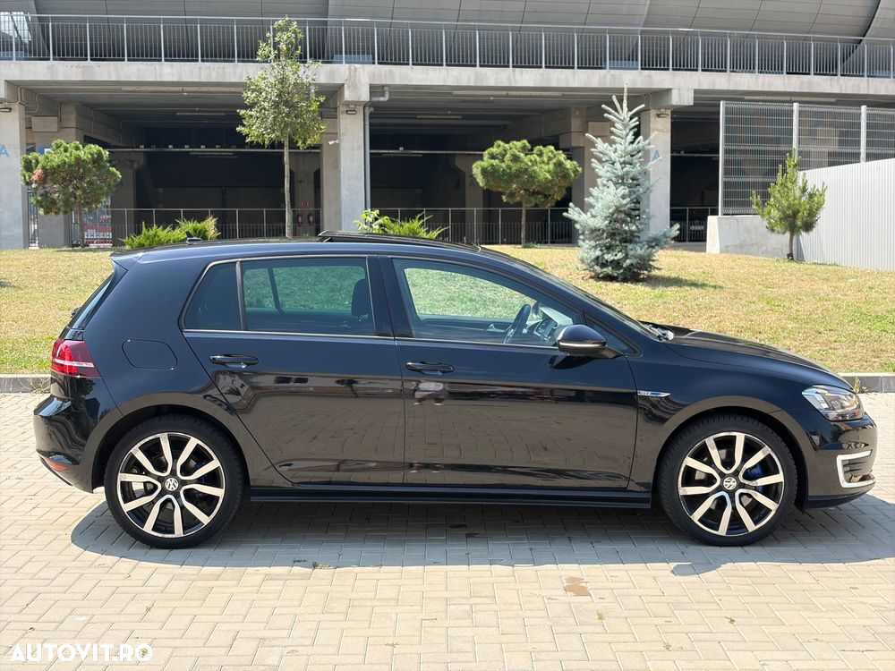 Volkswagen Golf 1.4 GTE Plug-In-Hybrid DSG - 3