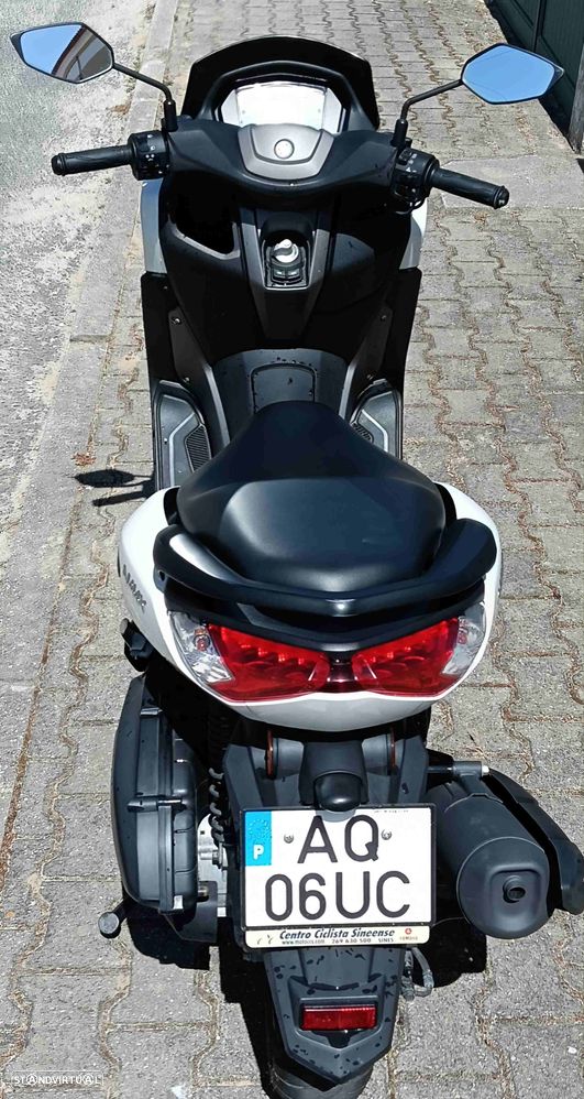 Yamaha NMAX - 3