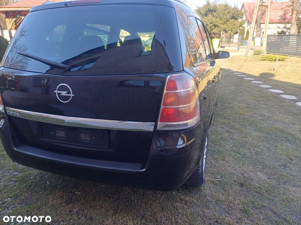 Opel Zafira 1.6 - 10