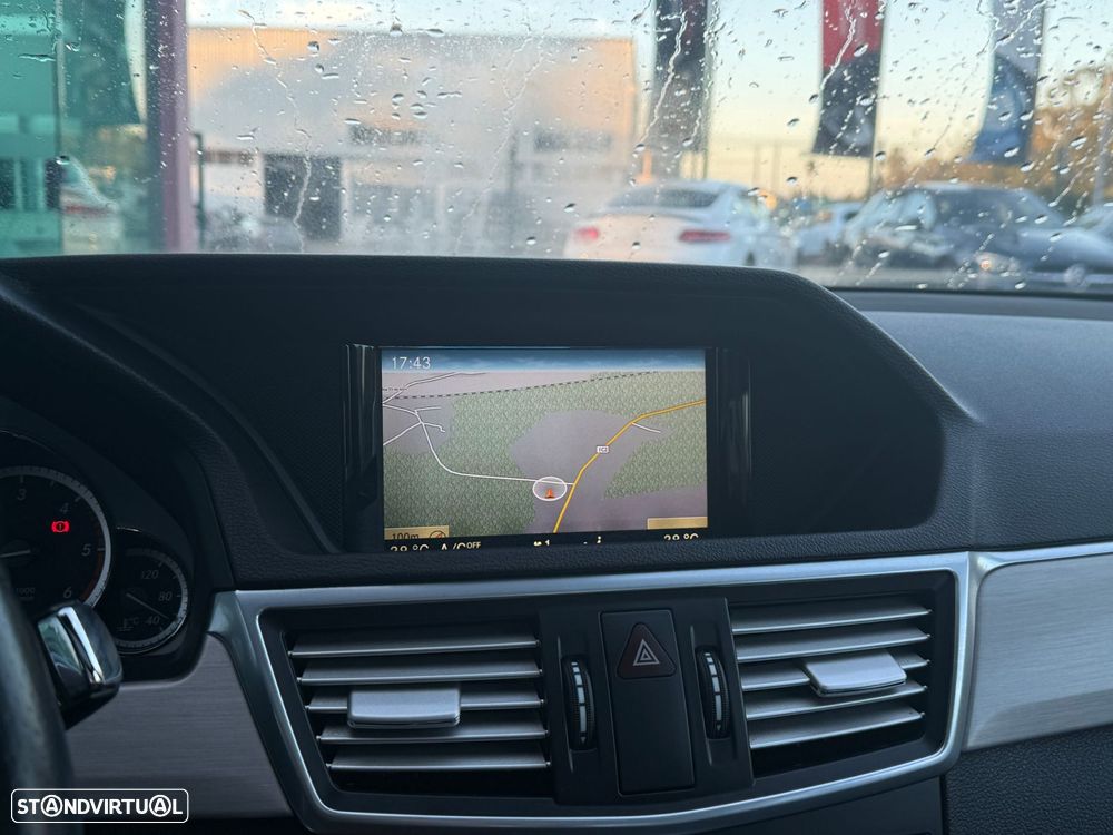 Mercedes-Benz E 250 CDi Avantgarde BlueEfficiency Auto. - 16